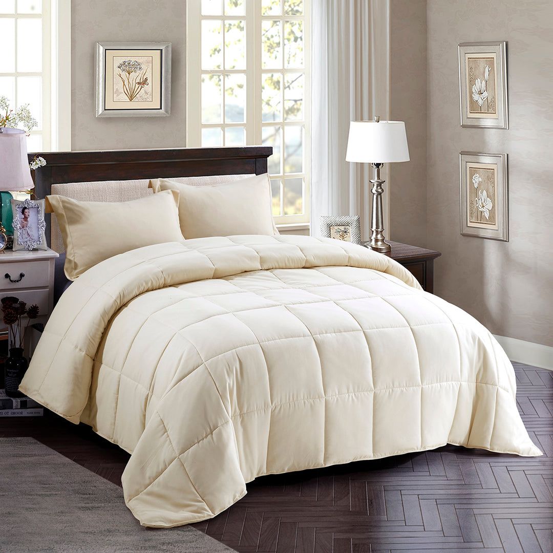 HIG Light Weight Down Alternative Comforter Set