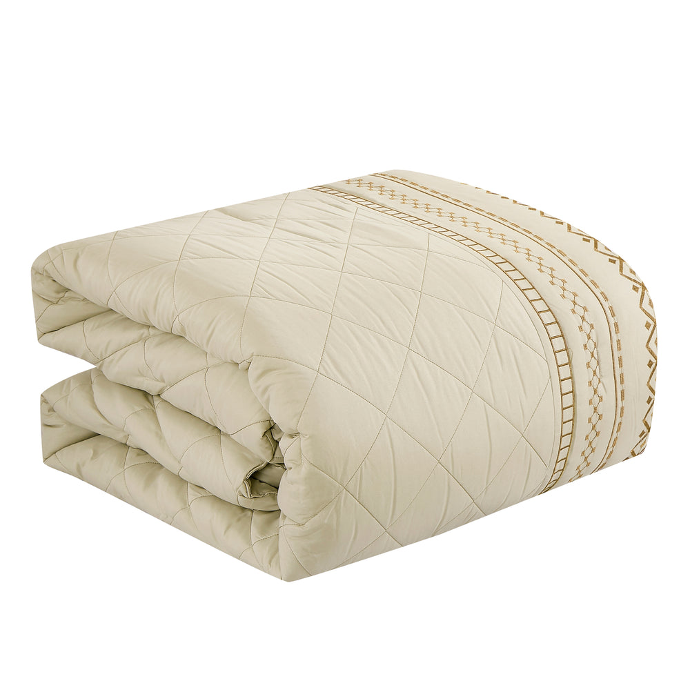 Luxury 7 Piece Camel Color Embroidered Bed in Bag Comforter Set Q/K Size-22203