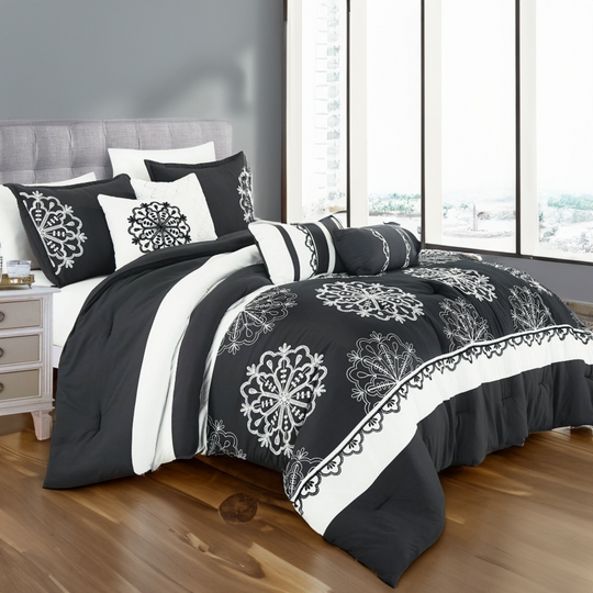 7 Piece Black and White Color Embroidered Bed in Bag Comforter Set Q/K Size