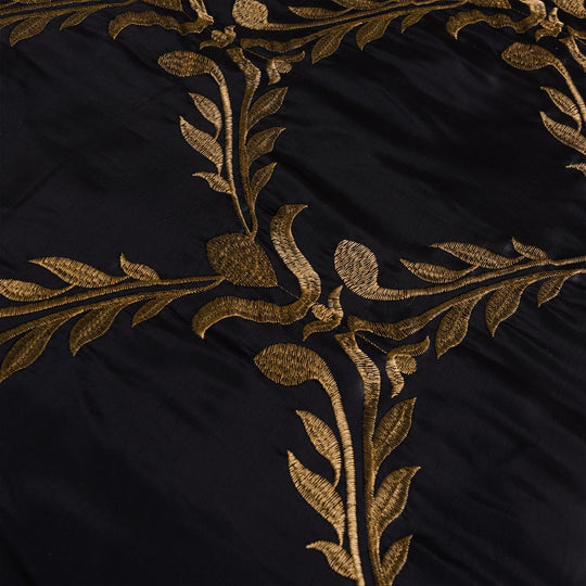Luxury Black & Gold Embroidered Comforter Set – Elegant Brushed Bedding with Bedskirt for Queen/King