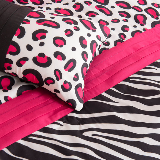7-Piece Safari Animal Print Comforter Set in Pink, Black & White – Zebra & Leopard Bedding for Queen/King