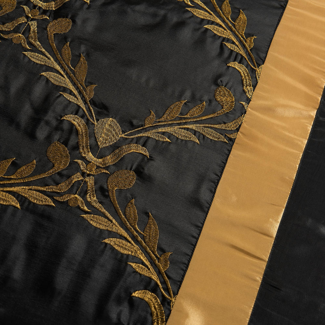 Luxury Black & Gold Embroidered Comforter Set – Elegant Brushed Bedding with Bedskirt for Queen/King